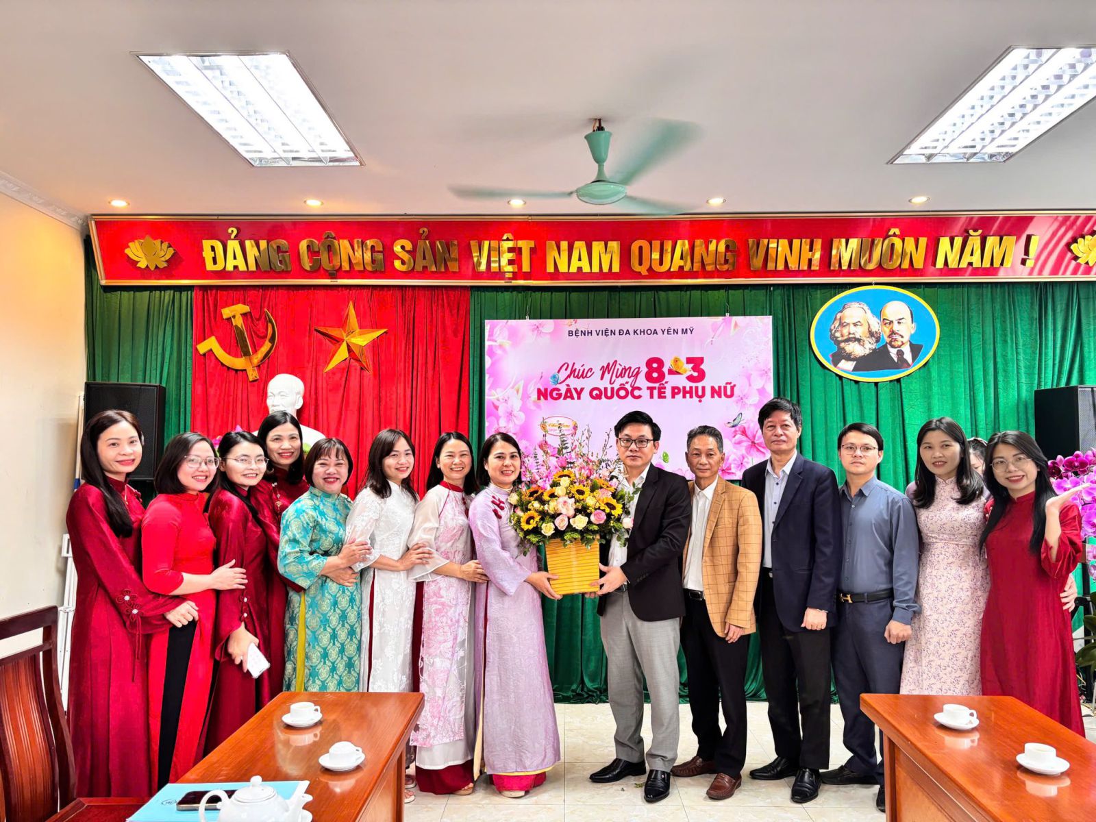 Lễ mít tinh kỷ niệm Ngày Quốc tế Phụ nữ 8/3